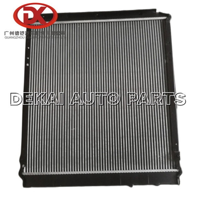 8973710110 radiador de alumínio plástico Isuzu Truck 8971771930 8973874661