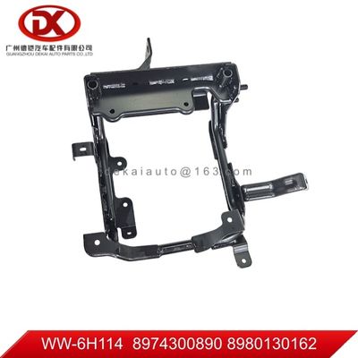 8974300890 8980130162  Suporte do farol direito GXZ360/6UZ1-TCS