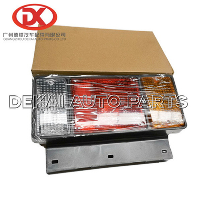 A lâmpada traseira do NPR 600P ISUZU Body Parts Truck Tail conduziu 8942574202